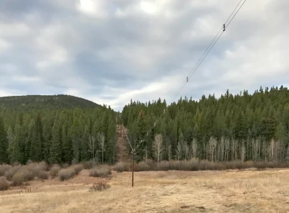 United Power Installs Hendrix Aerial Spacer Cable Solution to Address Fire Mitigation Needs